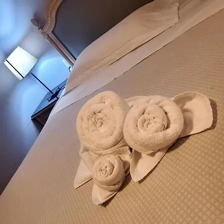 Hotel Fedora-2